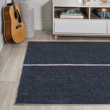 Linja Solid Centre Stripe Machine-washable Area Rug